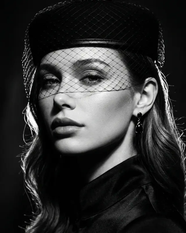 Femme fatale (нуар) — пример кадра ИИ-фотосессии