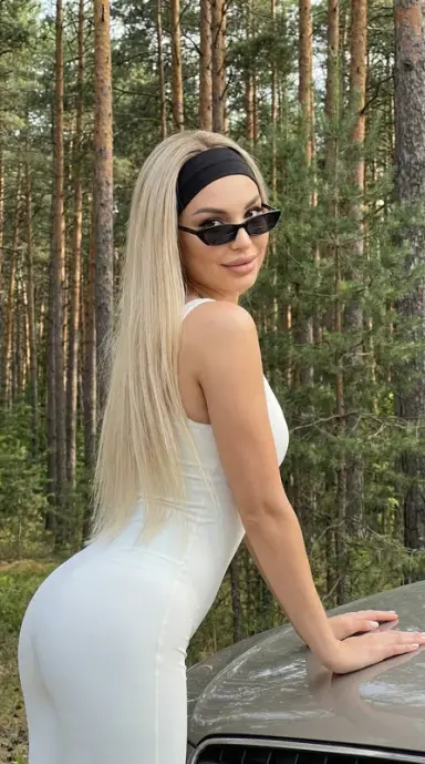 Лето в белом платье