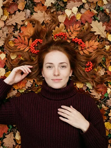 В листве с рябиной — пример 1